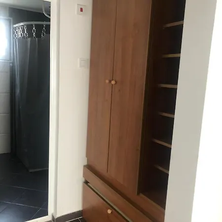 Апартамент В Центъра На Града На Десет Минути От Плажа. Apartment *