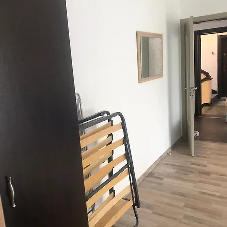 Апартамент В Центъра На Града На Десет Минути От Плажа. Apartment