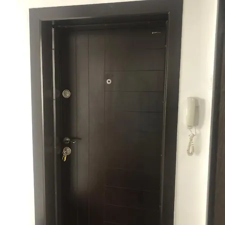 Апартамент В Центъра На Града На Десет Минути От Плажа. Apartment Burgas